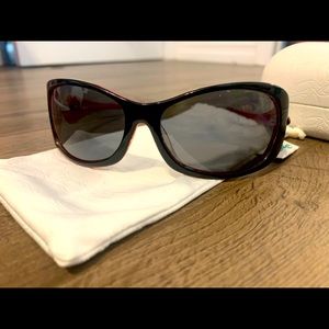 Oakley Women's Dangerous Sunglasses - Black Red